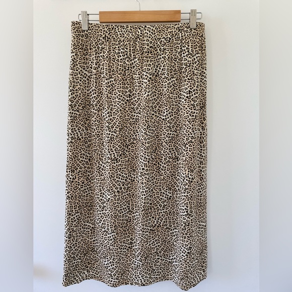 Front split, animal print casual midi high low skirt. - Picture 5 of 5